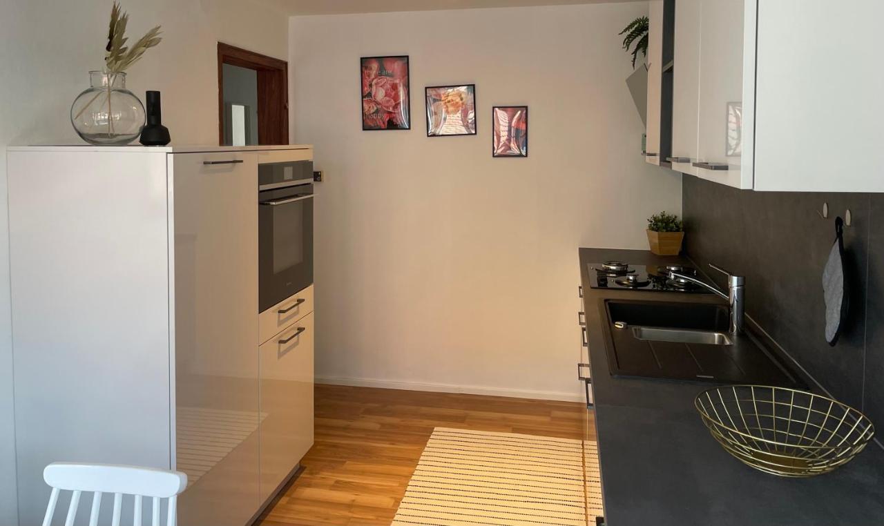 Cityapartments Schanze 17 Im Zentrum Von Friedrichshafen Luaran gambar