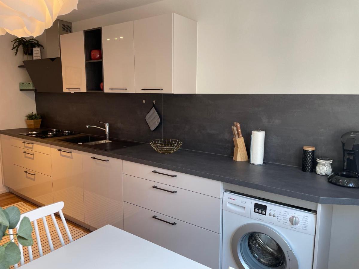 Cityapartments Schanze 17 Im Zentrum Von Friedrichshafen Luaran gambar